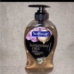 Softsoap Luminous Oils Macadamia Oil & Peony Liquid Hand Soap 11.25 Oz New